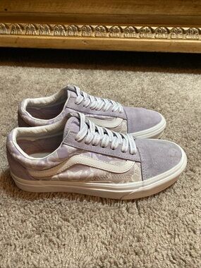 Vans off the wall Women's Lavender Low-Top Suede & Canvas Sneakers Size 7